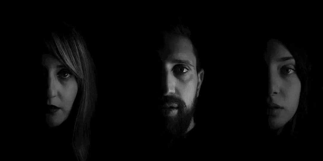 The “Dark Adaptation Curve”: Why It Feels Like Nothing, Then Suddenly Something (Image Credits: Unsplash)