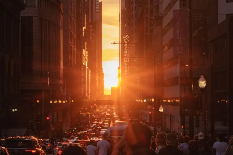 #5: Manhattanhenge and the Accidental Grid Alignment (Image Credits: Pexels)