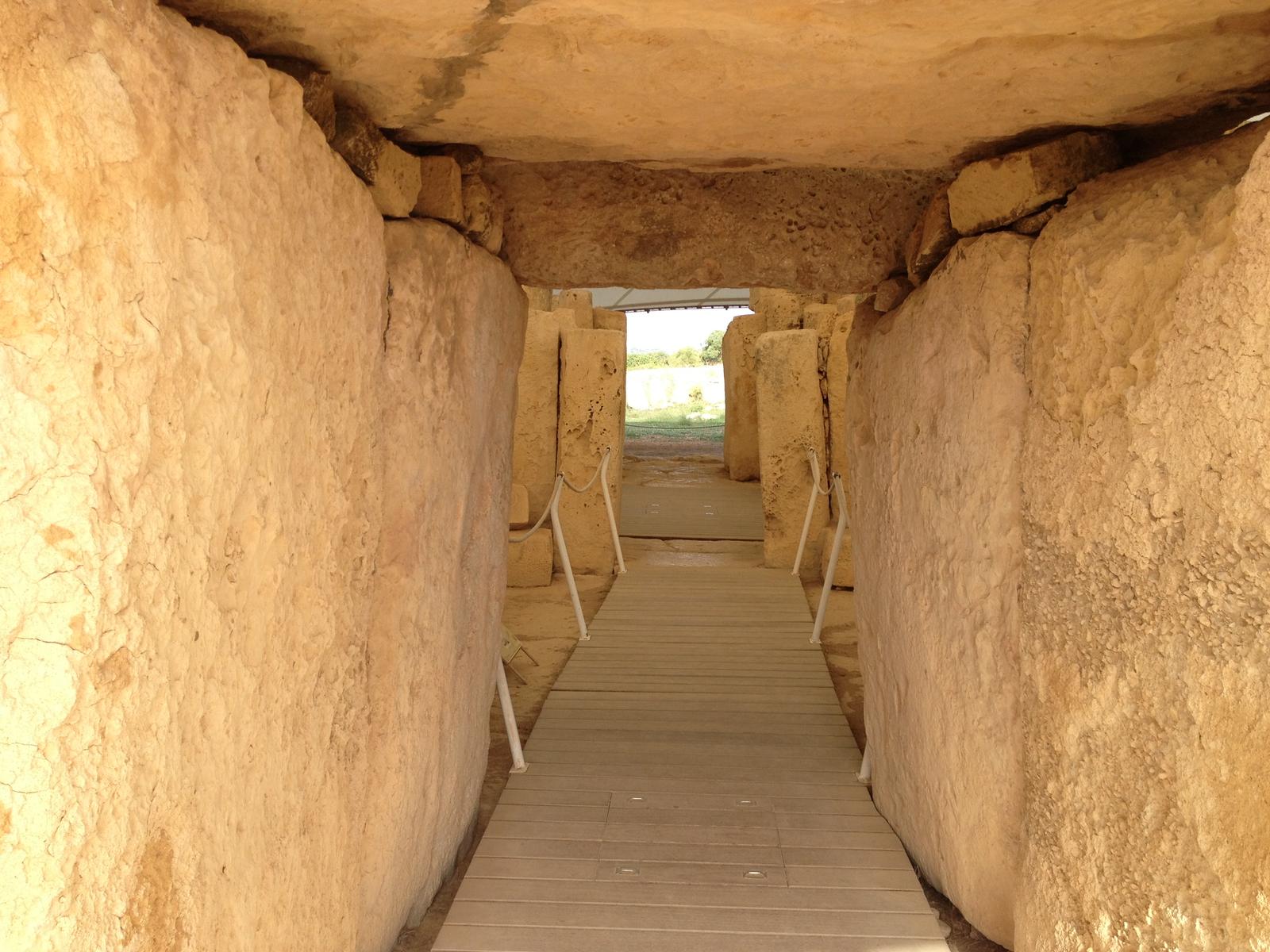 Ġgantija Temples: Malta's Megalithic Mysteries (Image Credits: Wikimedia)