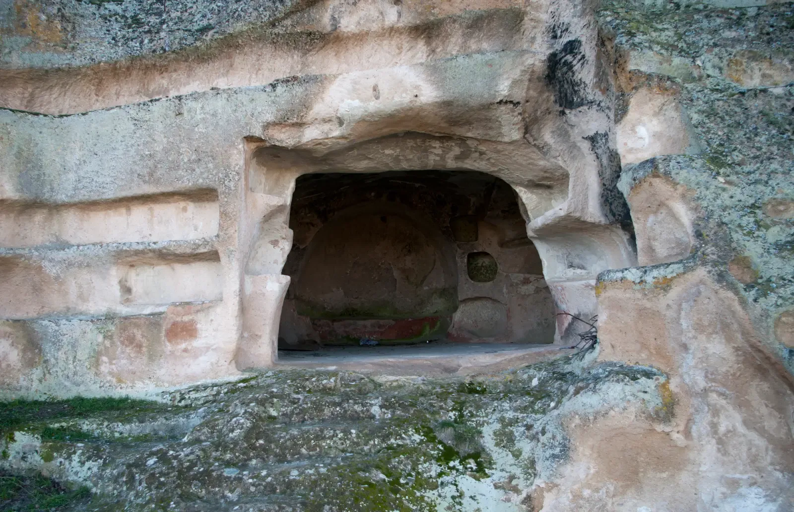 #2 - Underground Chamber Tombs Locked by Subsiding Streets (By Zeynel Cebeci, CC BY-SA 4.0)