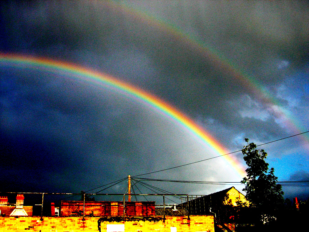 Alexander's Mysterious Dark Band (Image Credits: Wikimedia)