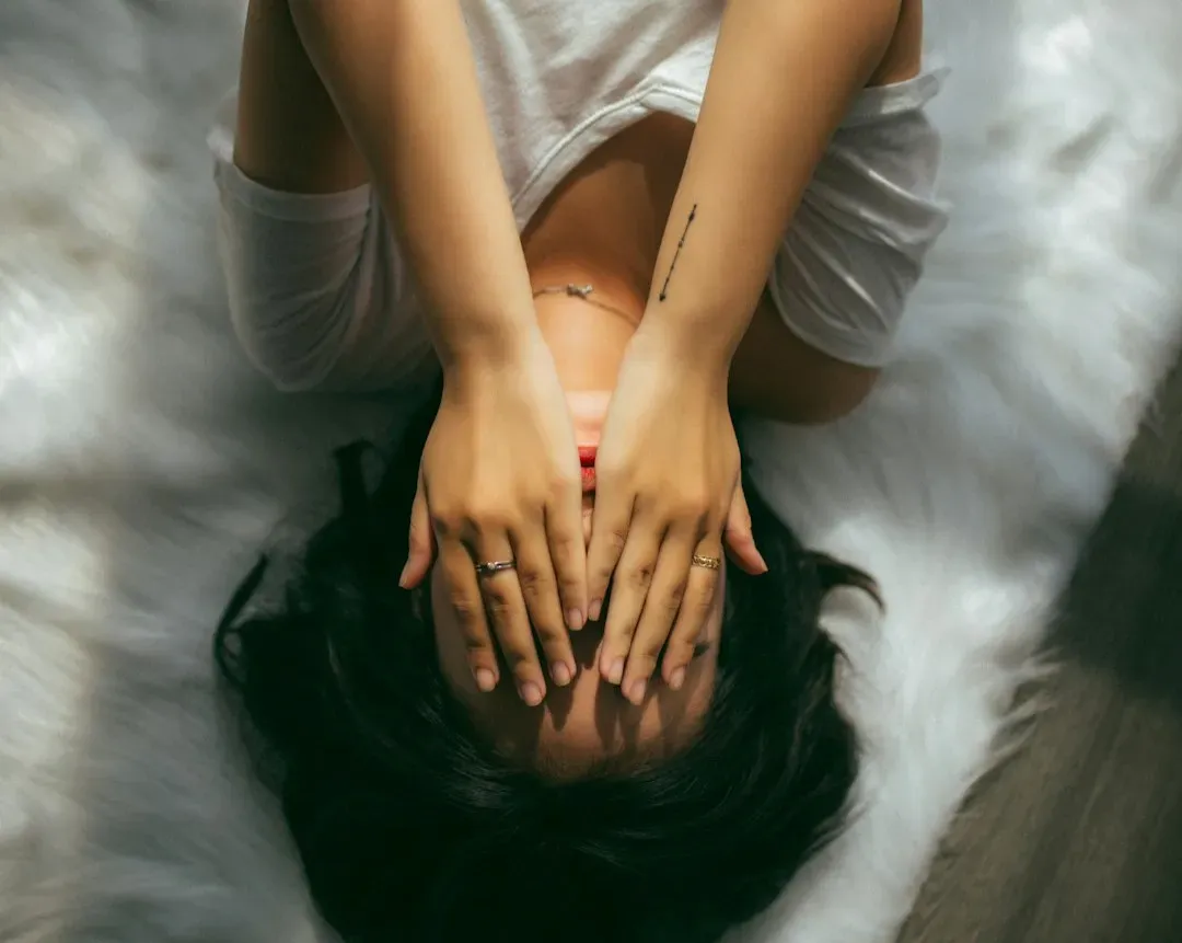 Hallucinations and False Perceptions: When the Brain Overcommits (Image Credits: Unsplash)