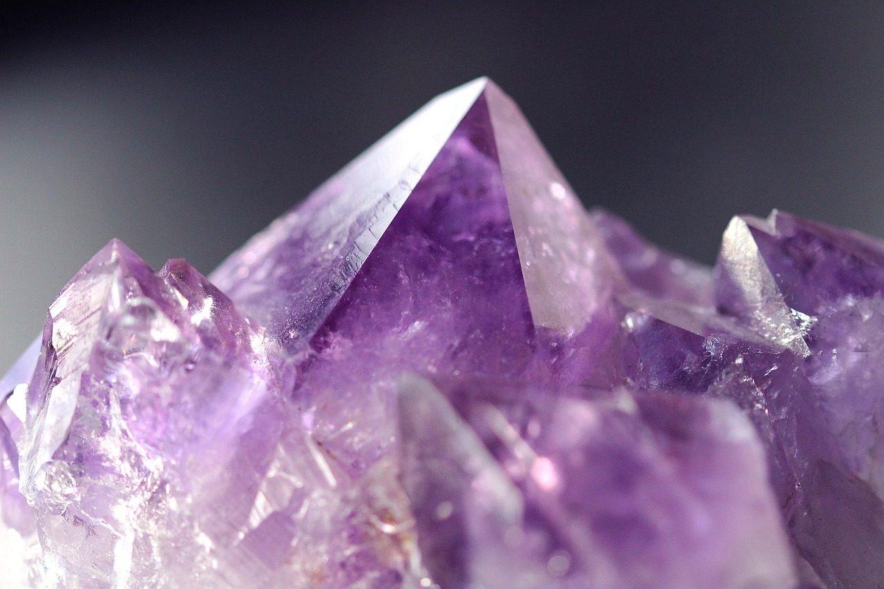 Crystals Need Perfect Conditions and Nucleation Sites to Start (Image Credits: Pixabay)