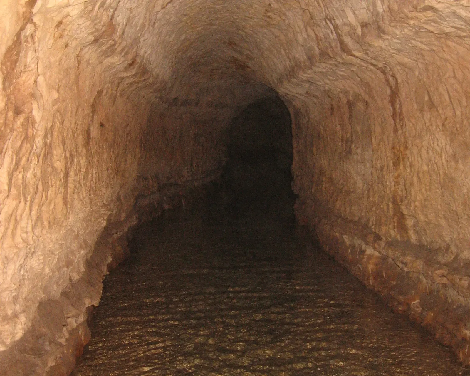 4. Persian Qanats: Tapping Invisible Rivers Underground (Image Credits: Wikimedia)