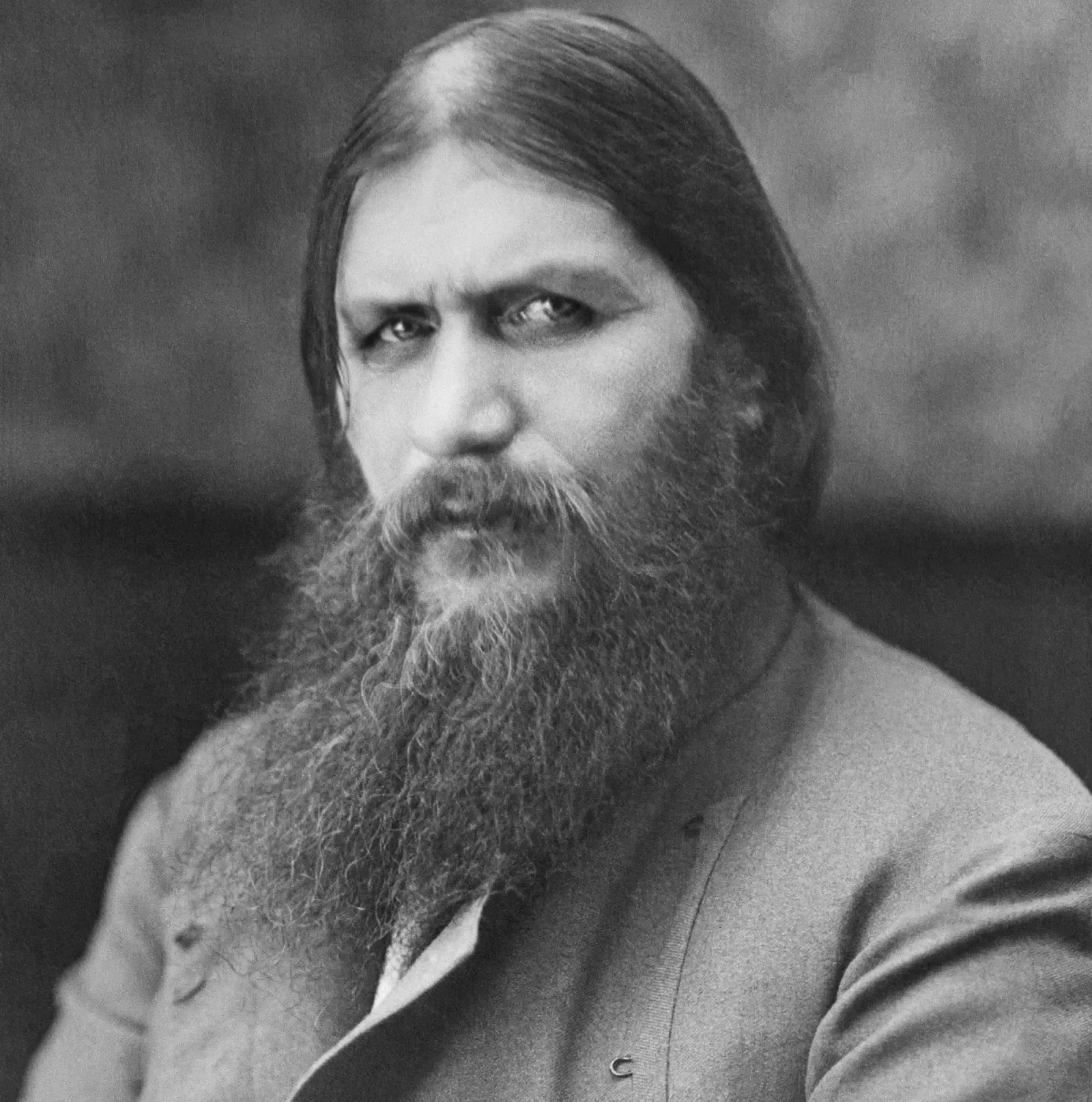 5. Grigori Rasputin and Warnings Before the Icy River (Image Credits: Wikimedia)