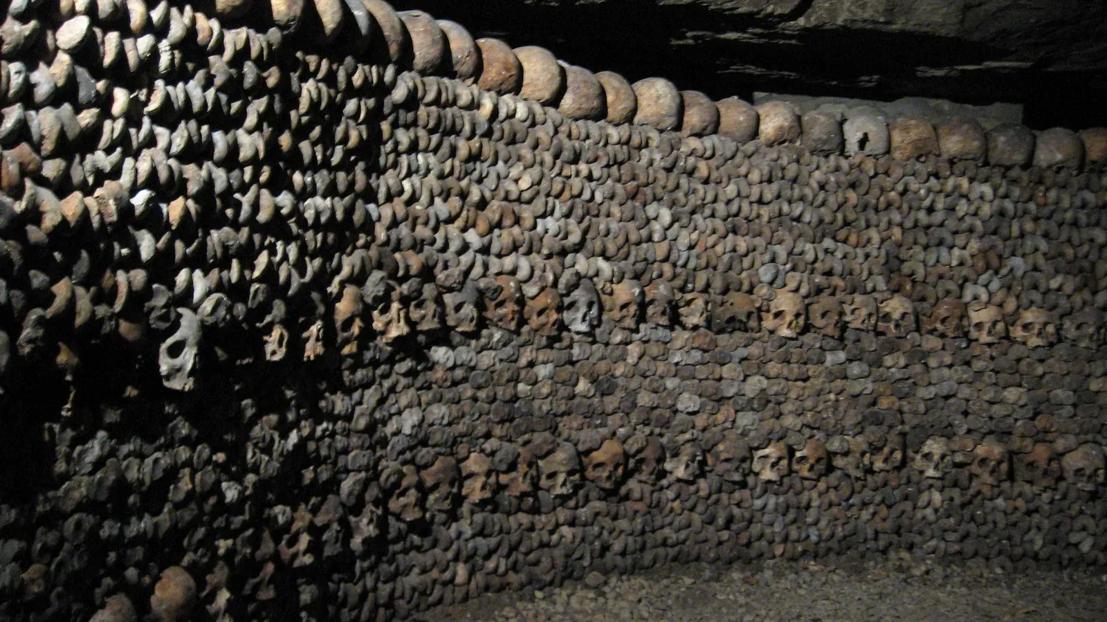 The City That Sleeps on Bones: Paris Catacombs, France (Image Credits: Wikimedia)