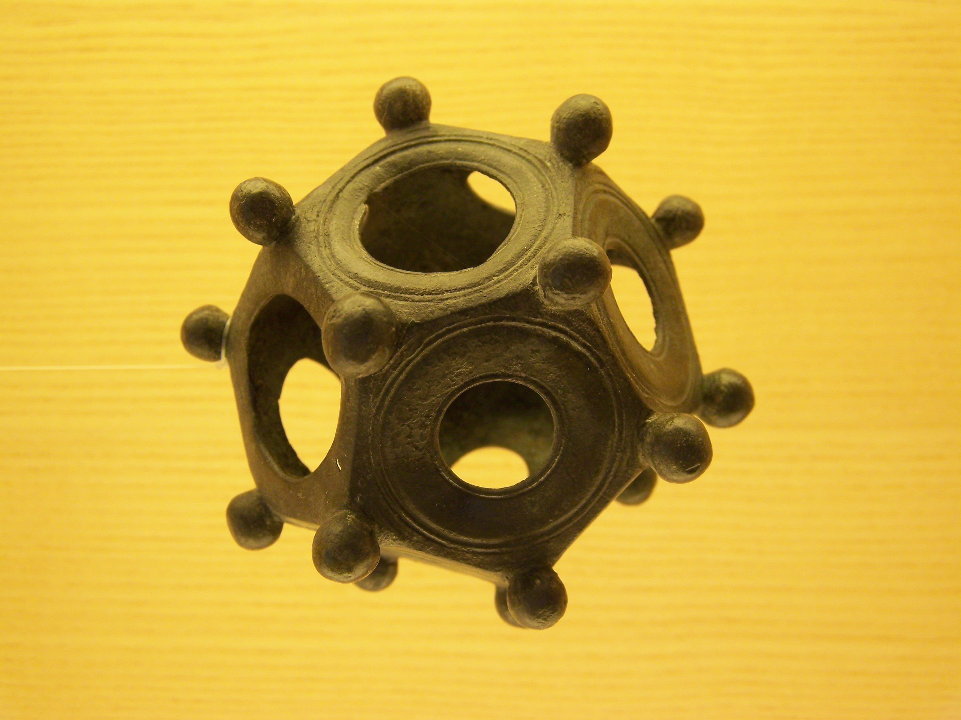 The Roman Dodecahedra: Mysterious 12-Sided Objects (Image Credits: Wikimedia)