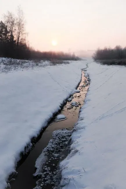 #2: Freeze–Thaw Cycles Break Down the Trench Walls (Image Credits: Pexels)