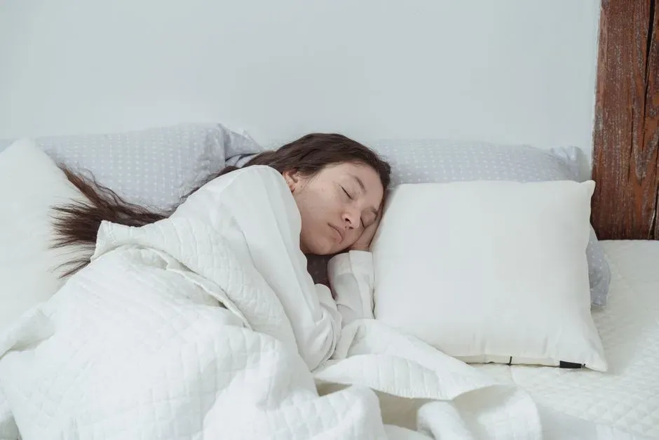 Your Brain Runs an Overnight “Memory Edit” You’ll Never Recall (Image Credits: Pexels)