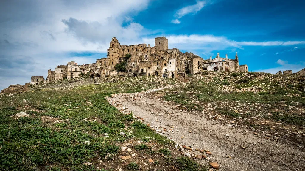 4. Craco, Italy (Giuseppe Milo (www.gmilo.com), Flickr, CC BY 2.0)