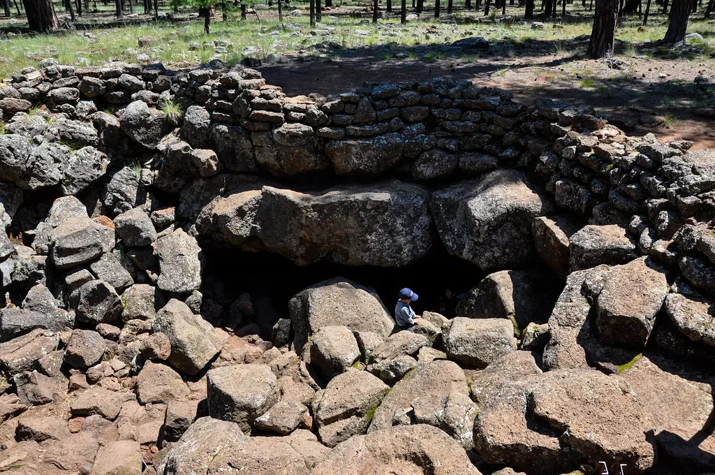 Why So Many “Forbidden Zones” and Closed Caves Exist (Image Credits: Flickr)