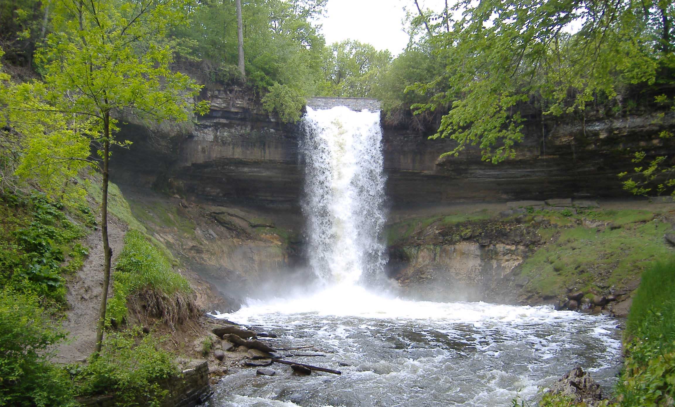 Minnehaha Falls, Minnesota - The Hidden Clues (Image Credits: Wikimedia)