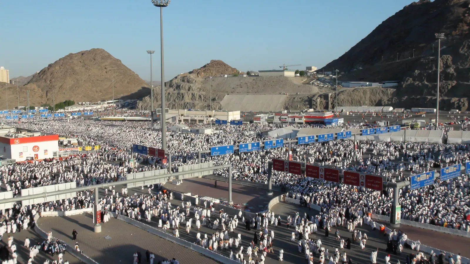 #8 Hajj‑Season Districts in Mecca and Mina (By Aiman titi, CC BY-SA 3.0)