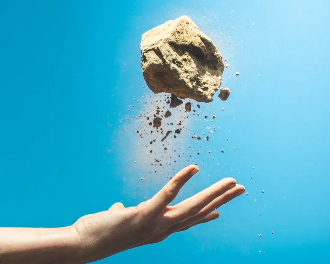 We Still Don’t Know What Gravity Really Is (Image Credits: Unsplash)