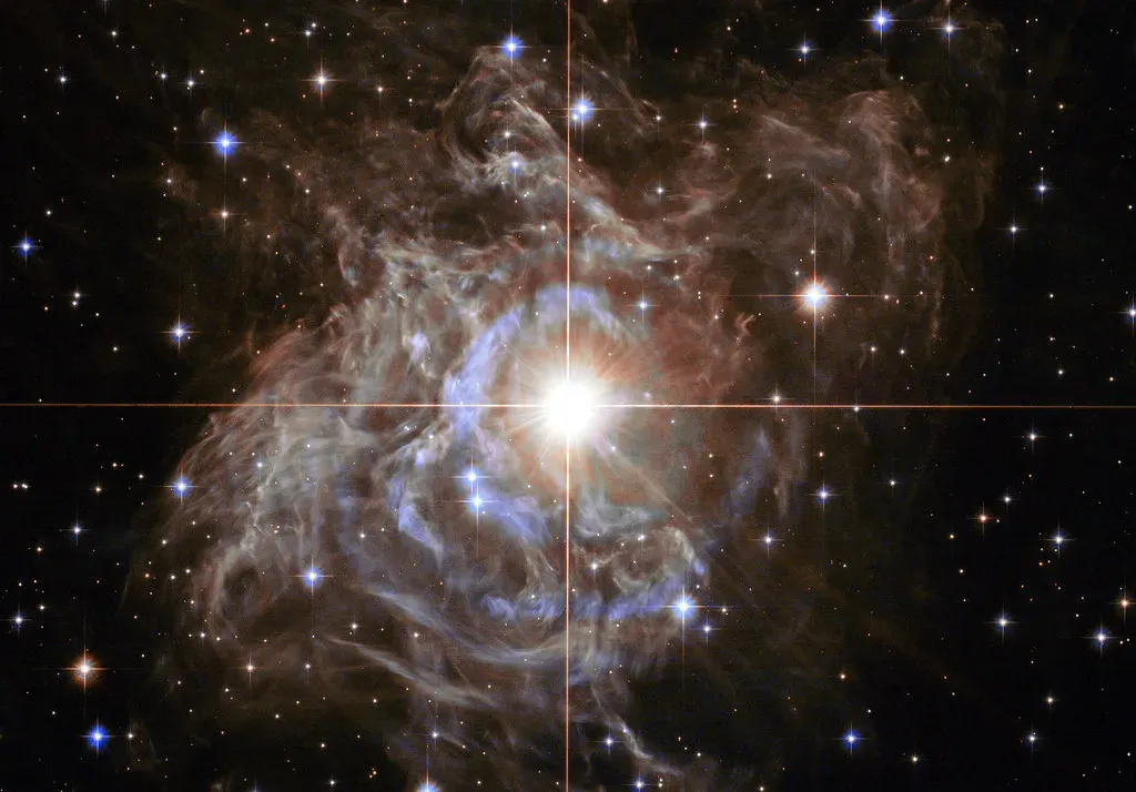 8. Repeating Light Flashes from Distant Stars (Image Credits: Flickr)