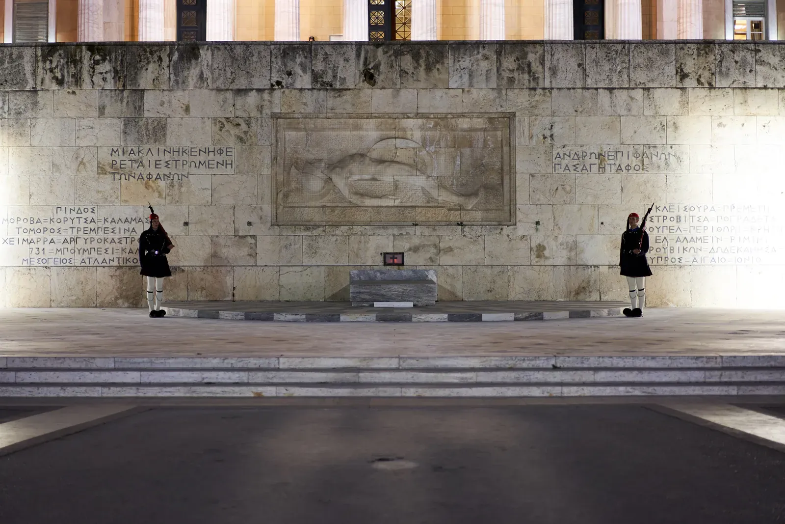 6. The Tomb of the Unknown Soldier: Anonymous Bones, Heavy Symbolism (By George E. Koronaios, CC BY-SA 4.0)