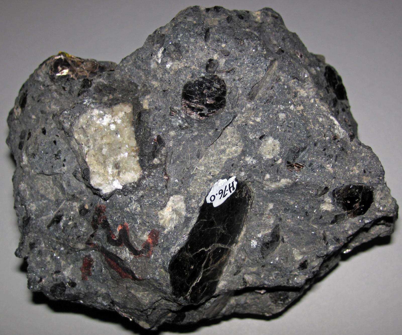 Crystals Revealed That Early Earth Wasn't a Hellscape (Image Credits: Wikimedia)