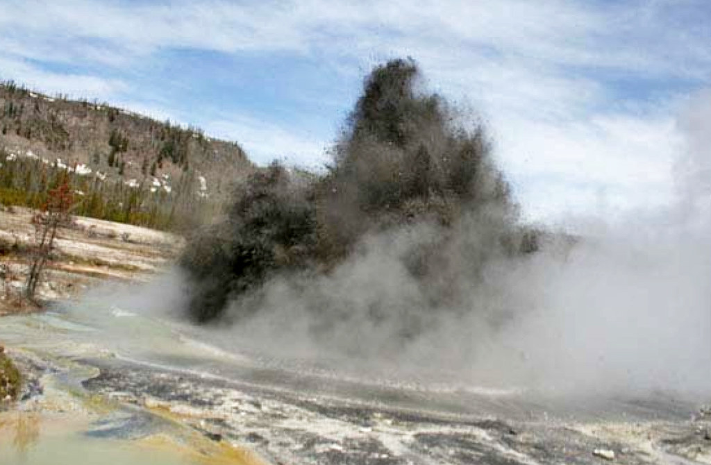 Explosion Craters Hidden in the Depths (Image Credits: Flickr)