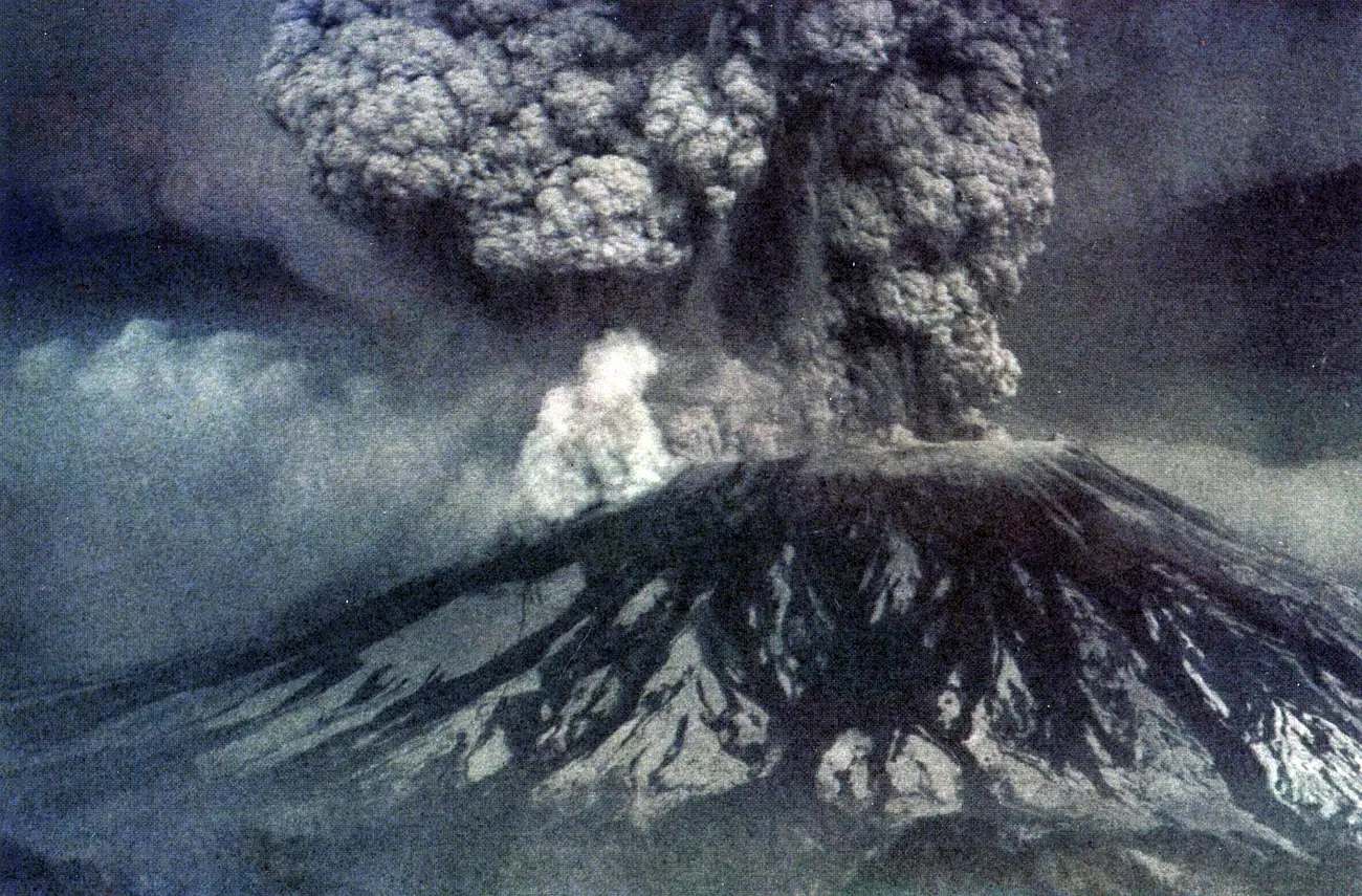 The Shadow Of St. Helens: Why People Fear A Sudden Eruption (Image Credits: Rawpixel)