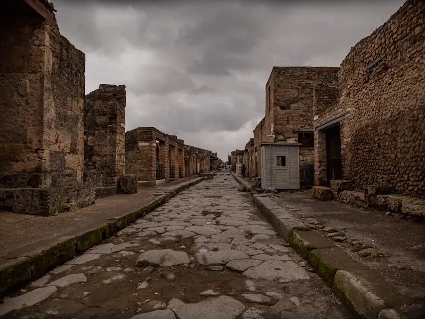2. Rome’s Ancient Streets Beneath Everyday Life (Image Credits: Pexels)