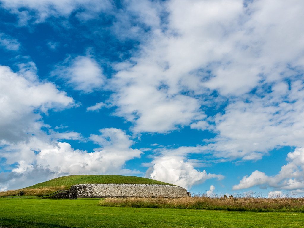 Newgrange - Ireland's Winter Solstice Wonder (Image Credits: Flickr)
