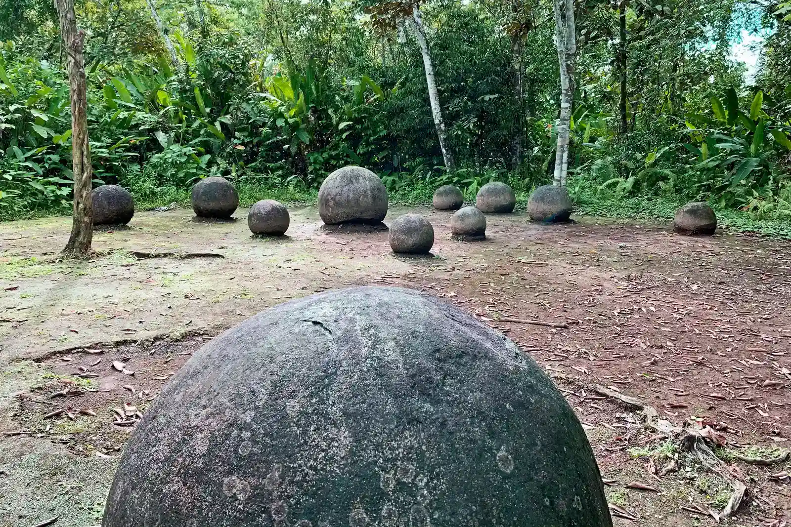 #13 - The Diquís Stone Spheres of Costa Rica (By Diego Padilla Durán y Mariordo (Mario Roberto Durán Ortiz), CC BY-SA 4.0)