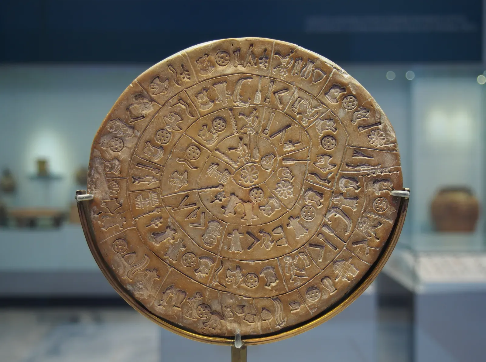 #4 The Phaistos Disc: A Printed Message From Nowhere (By C messier, CC BY-SA 4.0)