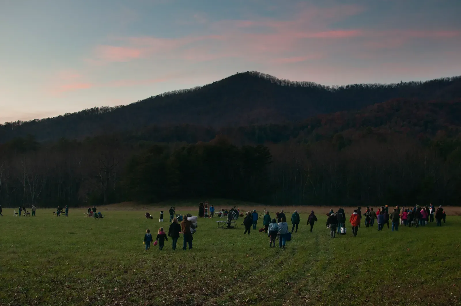 Seeing Ourselves in the Sky: How Readers Can Engage with Planetary Stories Today (Image Credits: Wikimedia)