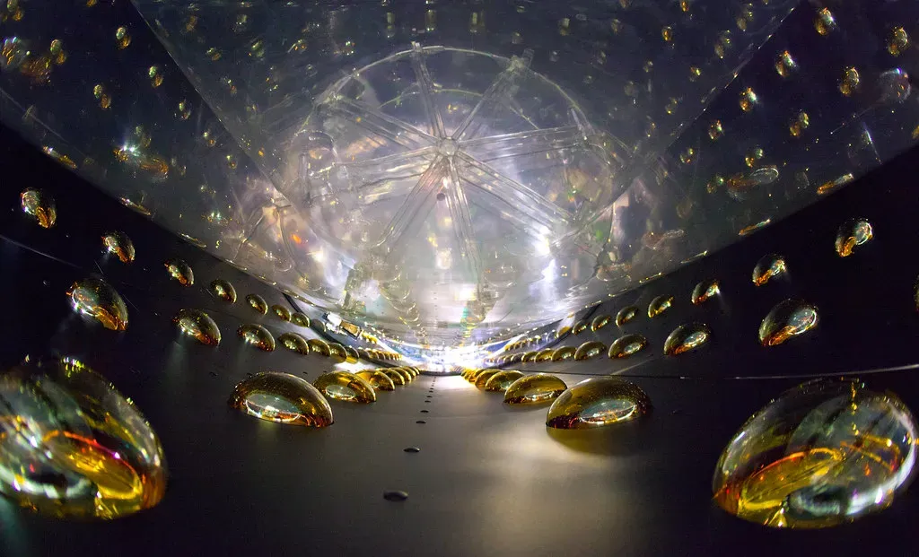 8. Neutrinos Have Mass: The Ghost Particles That Broke the Standard Model (Image Credits: Flickr)