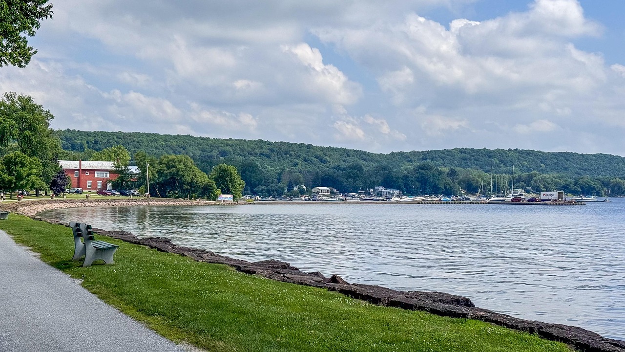 Lake Champlain - The Border Beauty (Image Credits: Pixabay)