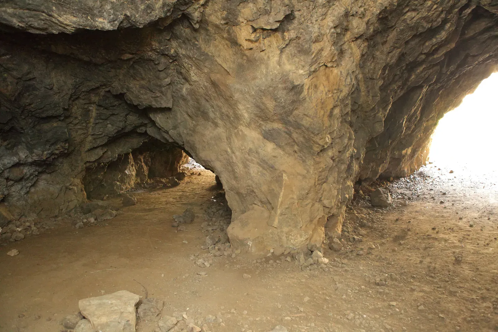 Underground Water and Caves Shaped Hidden Parts of the Canyon (By Sam Howzit, CC BY 2.0)