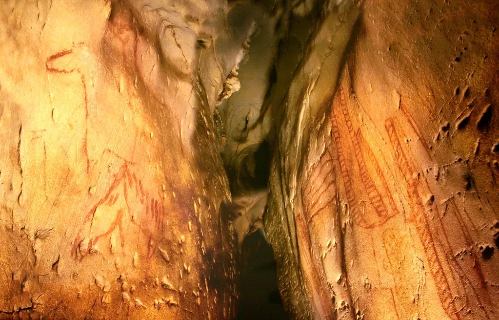 #6 - El Castillo Cave, Spain (Jon Gudorf Photography, Flickr, CC BY-SA 2.0)