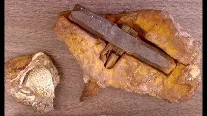 #1 - The London Hammer: An Iron Tool Locked Inside 100-Million-Year-Old Limestone (Image Credits: Image: Wikimedia Commons)