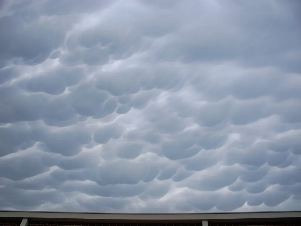 Asperitas Clouds Turning the Sky Into an Ocean (Image Credits: Flickr)