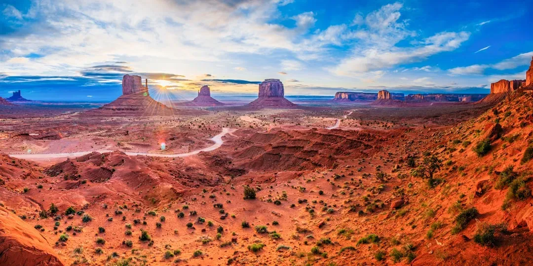 14. Monument Valley, Arizona/Utah Border (Image Credits: Unsplash)