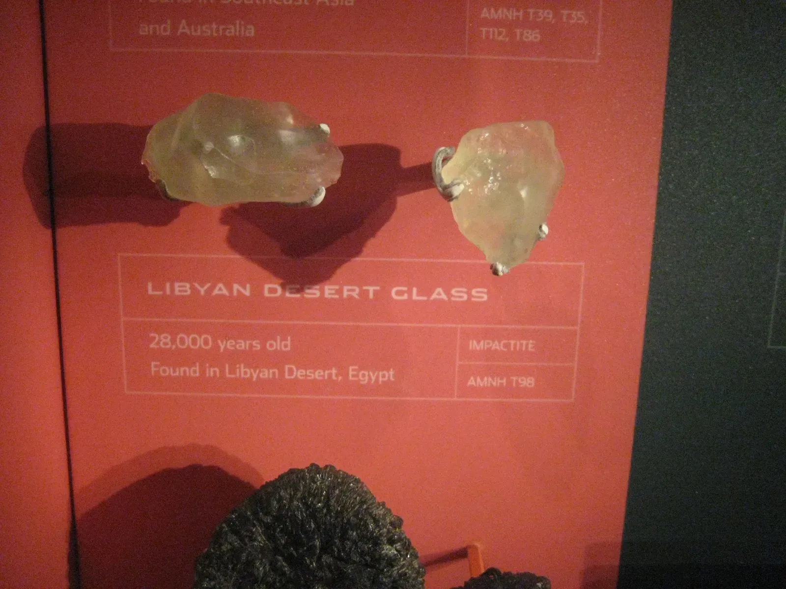 8. Desert Glass and Scorched Surfaces in North Africa (originally posted to Flickr as Libyan Desert Glass, CC BY-SA 2.0)