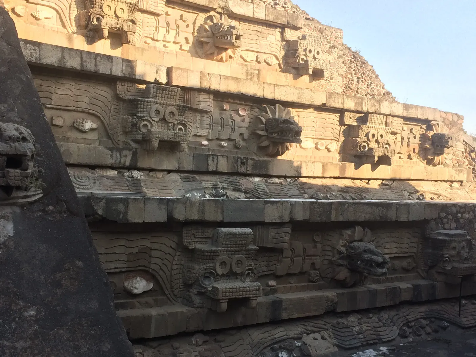 Teotihuacan and the Art of Thermal Comfort Without Power (Image Credits: Wikimedia)