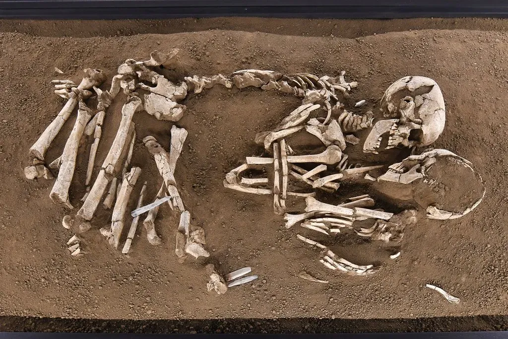 #1 The Lovers of Valdaro: A 6,000-Year Embrace Frozen in Time (liakada-web, Flickr, CC BY 2.0)
