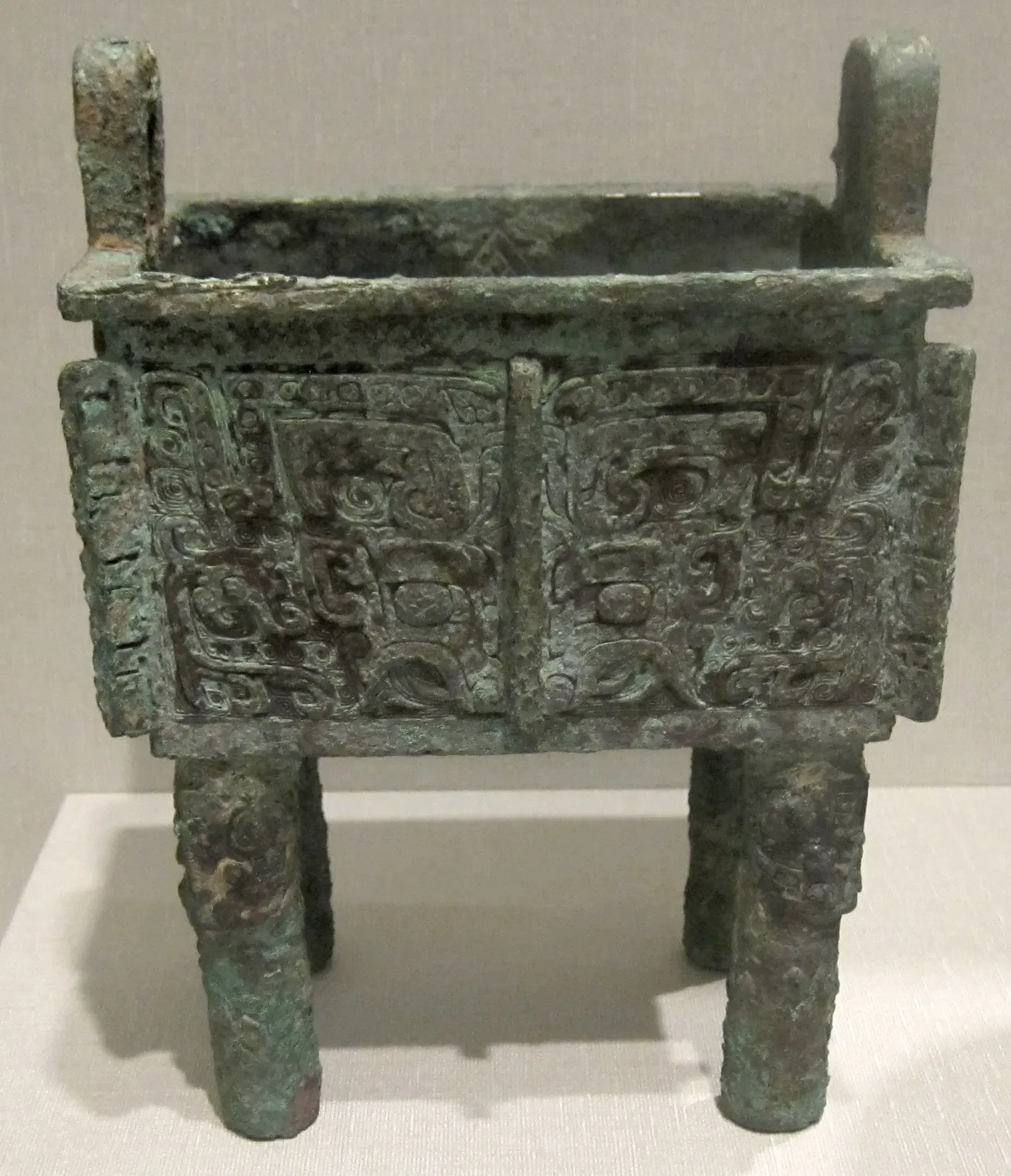 #1 - The Shang and Western Zhou Piece-Mold Colossal Ritual Vessels (By Hiart, CC0)