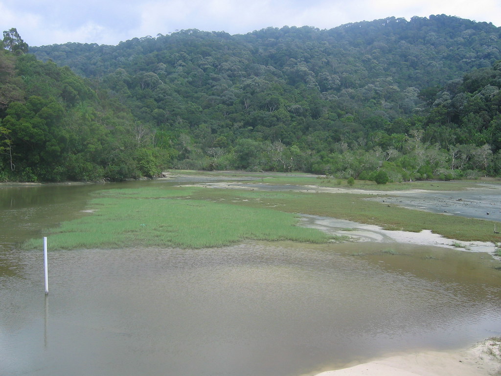 What Makes a Lake Refuse to Mix (Image Credits: Flickr)