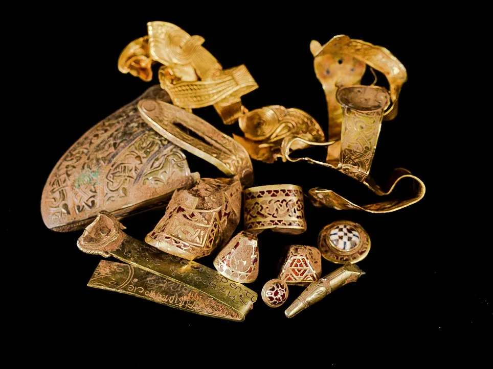 #17 - The Staffordshire Hoard Helmet: From Warrior's Gear to Ceremonial Power Symbol (Staffordshire hoard, CC BY 2.0)