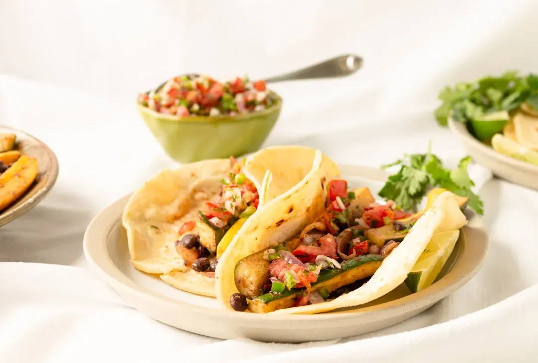 Ground beef or turkey taco bowls (Image Credits: Unsplash)