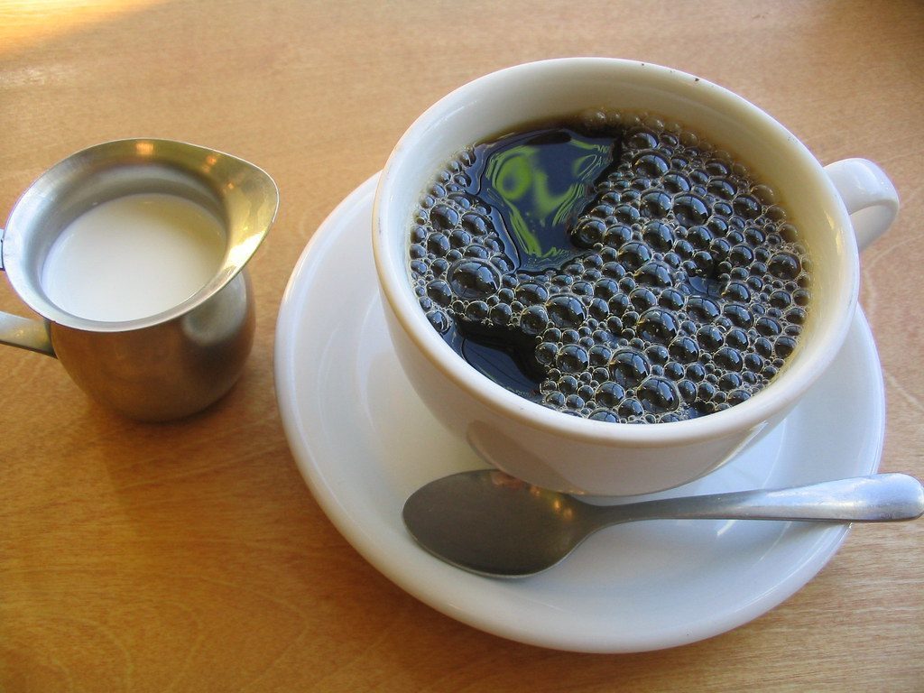 Coffee Shop Drinks With Refill Deals (Image Credits: Flickr)