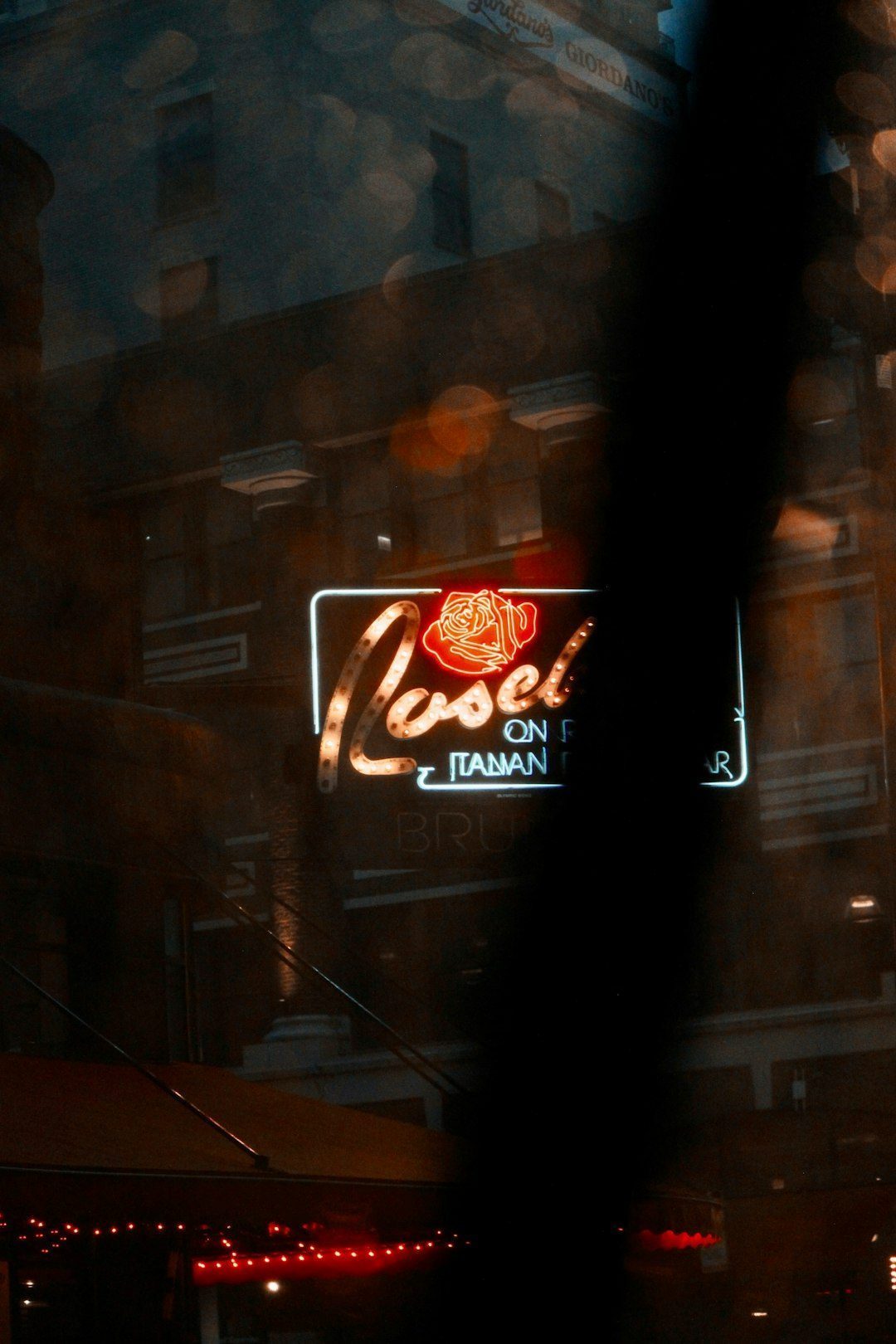 Rosedale Diner - Toronto's Eclectic Neighborhood Favorite (Image Credits: Unsplash)