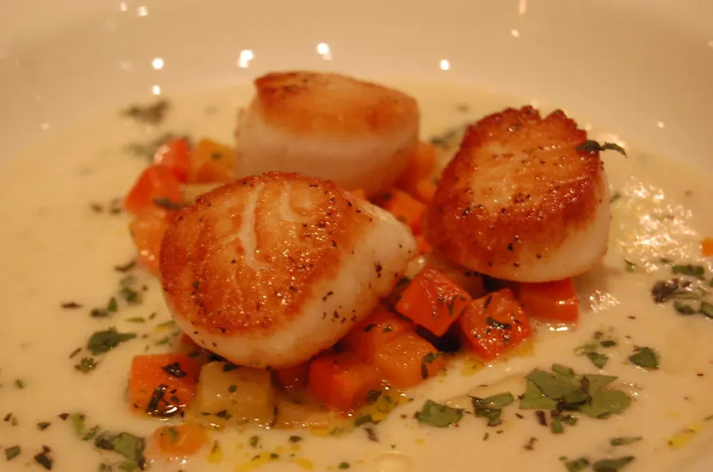 6. Scallops - A Beautiful Dish With a Very High Fail Rate (snowpea&bokchoi, Flickr, CC BY 2.0)
