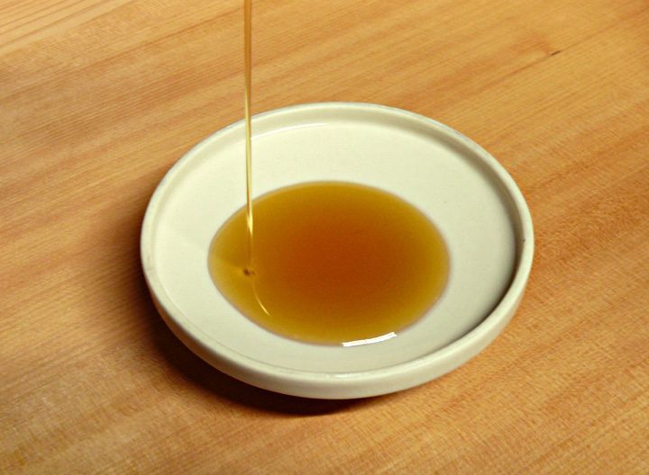 Sesame Oil: The Antioxidant Powerhouse (Image Credits: Wikimedia)