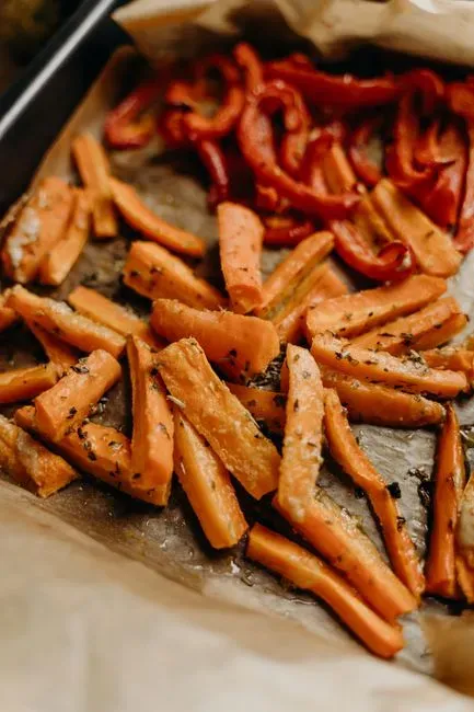 The Importance of Cutting Size and Shape (Image Credits: Pexels)