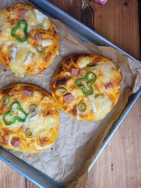 Homemade Pizza Night (Image Credits: Pexels)
