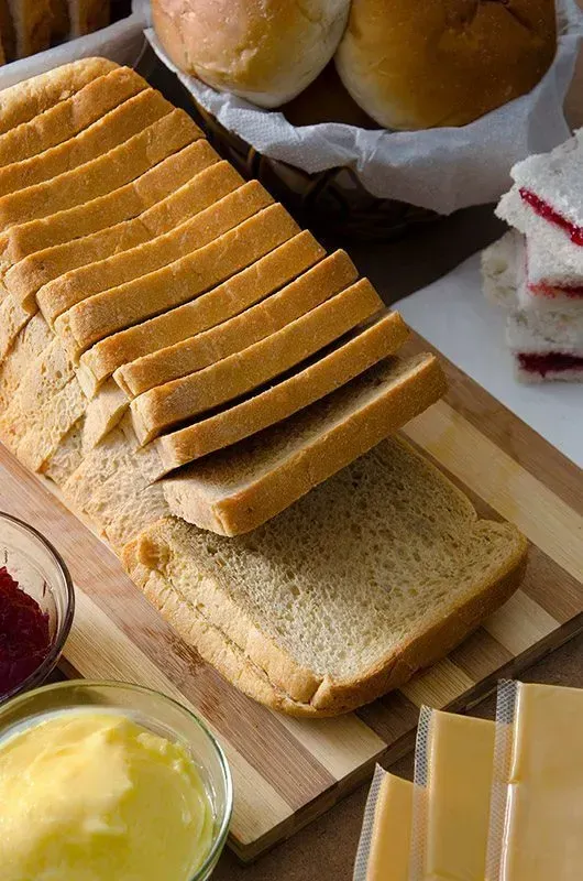 Pane (Bread): The Daily Destroyer (Image Credits: Wikimedia)