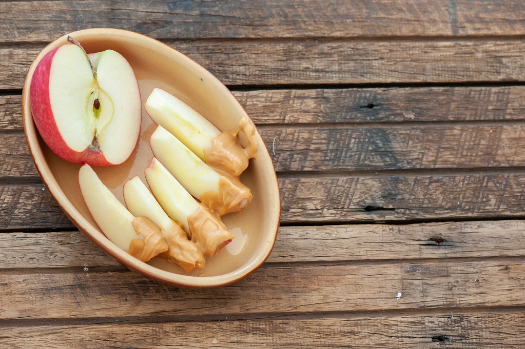 Apple and Nut Butter Combinations (image credits: flickr)